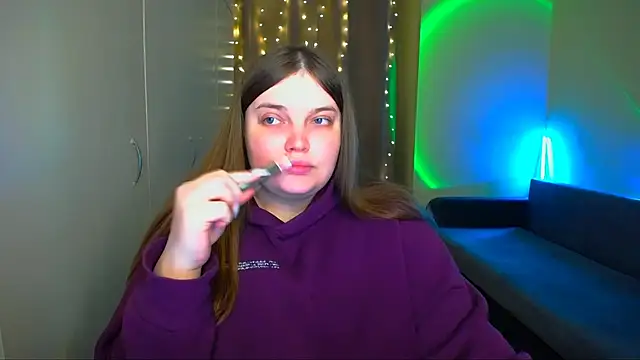 Snapshot of Emaaa_ua chatting on 10/11/25, 05:22 Emaaa ua online show from 10/11/25, 05:22