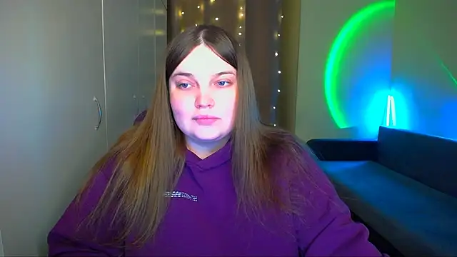 Snapshot of Emaaa_ua chatting on 10/19/25, 04:24 Emaaa ua online show from 10/19/25, 04:24