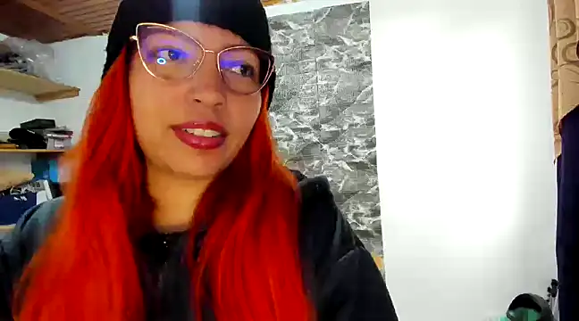 Snapshot of MISSLAUR4 chatting on 03/17/25, 09:45 MISSLAUR4 online show from 03/17/25, 09:45