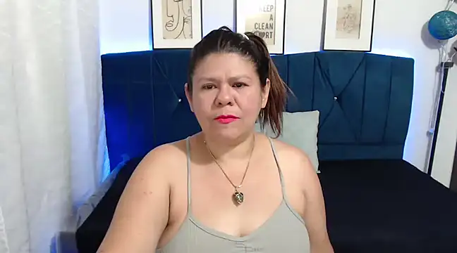 NATHYHOTT online show from 12/02/24, 04:42