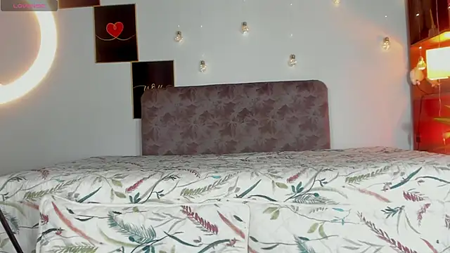 Snapshot of angelinepossy chatting on 01/31/25, 10:42 angelinepossy online show from 01/31/25, 10:42