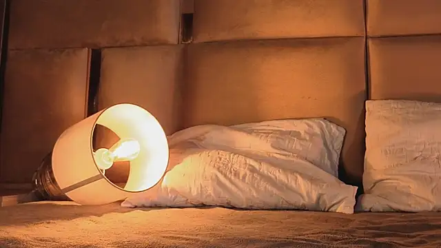 Snapshot of angelinepossy chatting on 09/18/25, 10:23 angelinepossy online show from 09/18/25, 10:23