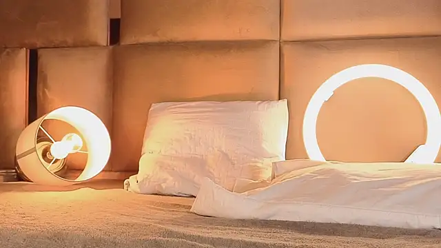 Snapshot of angelinepossy chatting on 10/11/25, 10:08 angelinepossy online show from 10/11/25, 10:08