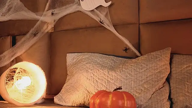 Snapshot of angelinepossy chatting on 10/29/25, 10:00 angelinepossy online show from 10/29/25, 10:00