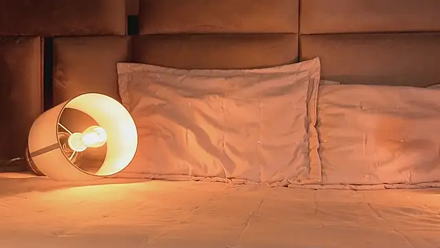 Snapshot of angelinepossy chatting on 11/26/25, 09:38 angelinepossy online show from 11/26/25, 09:38