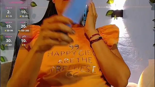 Snapshot of venus_swet_ chatting on 04/13/26, 12:05 venus swet online show from 04/13/26, 12:05