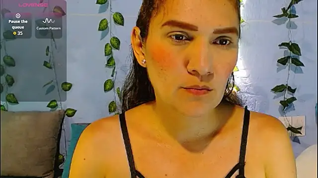 Snapshot of venus_swet_ chatting on 07/10/26, 12:48 venus swet online show from 07/10/26, 12:48