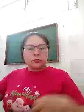 Snapshot of Norve26 chatting on 12/21/24, 08:54 Norve26 online show from 12/21/24, 08:54