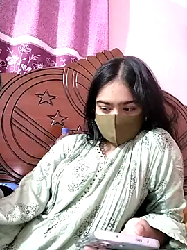 Arisha- online show from 10/24/25, 12:45