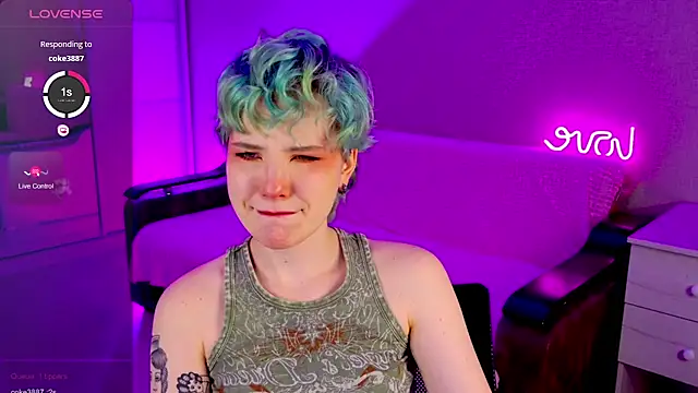 School Love online show from 01/06/25, 01:08