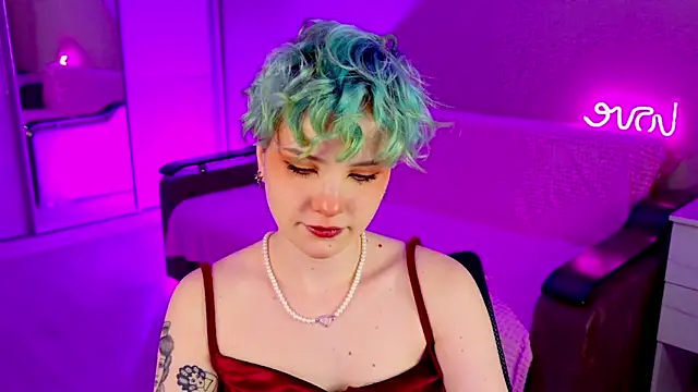 School Love online show from 01/09/25, 01:13