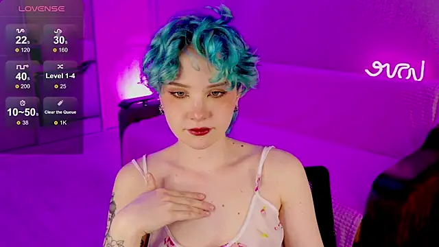 School Love online show from 02/10/25, 01:11