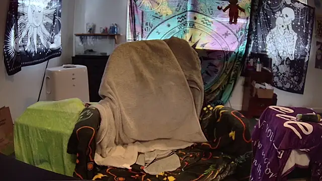 Snapshot of bigcocksmallmouth1 chatting on 01/11/25, 06:12 bigcocksmallmouth1 online show from 01/11/25, 06:12