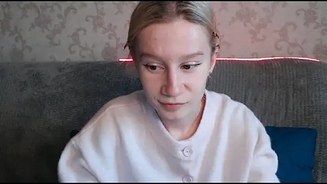 Snapshot of EnigmaSee chatting on 09/15/25, 02:00 EnigmaSee online show from 09/15/25, 02:00