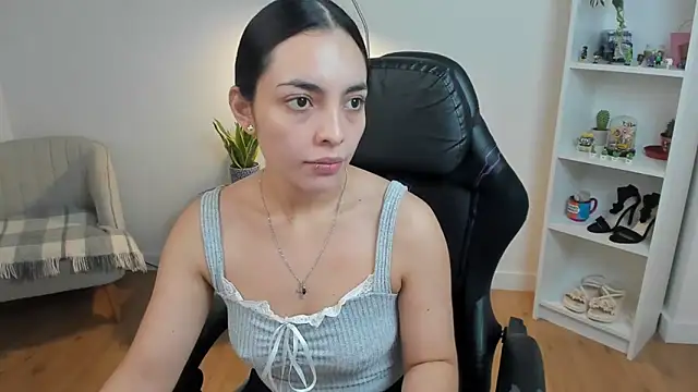  BellaEvans  online show from 02/13/26, 05:58