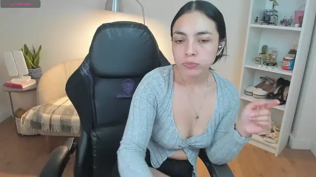  BellaEvans  online show from 03/27/26, 05:46