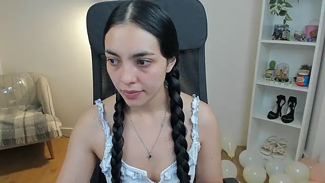  BellaEvans  online show from 05/09/26, 04:50
