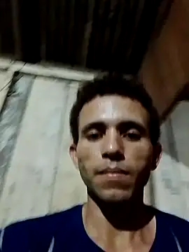 Snapshot of jhonmenas14 chatting on 10/21/25, 01:28 jhonmenas14 online show from 10/21/25, 01:28