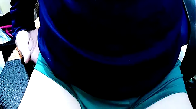 Snapshot of TTvicTT chatting on 12/30/24, 03:35 TTvicTT online show from 12/30/24, 03:35