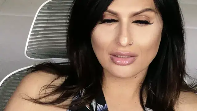 Snapshot of xprettysmilex chatting on 04/13/26, 06:46 xprettysmilex online show from 04/13/26, 06:46