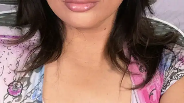 Snapshot of xprettysmilex chatting on 04/15/26, 07:58 xprettysmilex online show from 04/15/26, 07:58