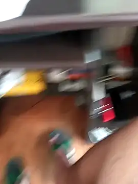 Snapshot of lobomisterioso13 chatting on 12/26/24, 07:05 lobomisterioso13 online show from 12/26/24, 07:05