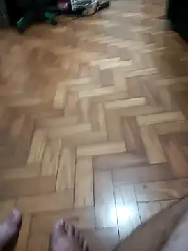 Snapshot of lobomisterioso13 chatting on 01/06/25, 02:37 lobomisterioso13 online show from 01/06/25, 02:37