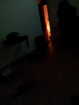 Snapshot of lobomisterioso13 chatting on 01/08/25, 01:11 lobomisterioso13 online show from 01/08/25, 01:11