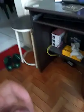 Snapshot of lobomisterioso13 chatting on 01/15/25, 08:26 lobomisterioso13 online show from 01/15/25, 08:26