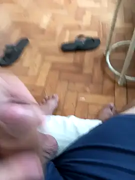 Snapshot of lobomisterioso13 chatting on 03/05/25, 04:57 lobomisterioso13 online show from 03/05/25, 04:57