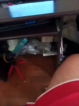 Snapshot of lobomisterioso13 chatting on 10/15/25, 11:43 lobomisterioso13 online show from 10/15/25, 11:43