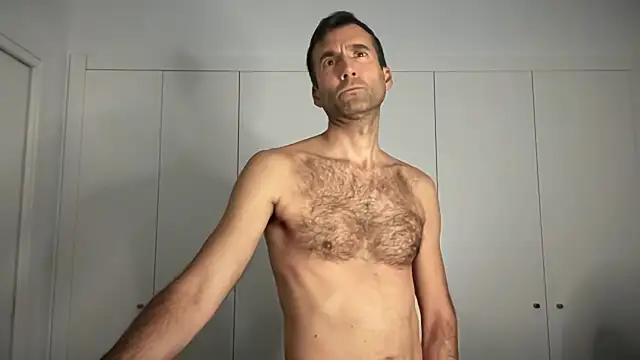 Snapshot of david_spanish chatting on 12/23/24, 06:05 david spanish online show from 12/23/24, 06:05