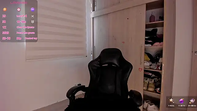 aldrinwhite online show from 02/17/25, 03:09