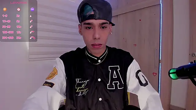 aldrinwhite online show from 03/13/25, 04:12