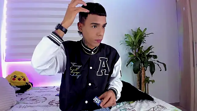 aldrinwhite online show from 09/18/25, 08:00