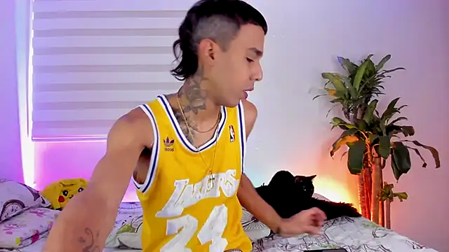 aldrinwhite online show from 09/25/25, 06:44