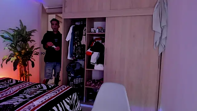 aldrinwhite online show from 11/03/25, 06:53