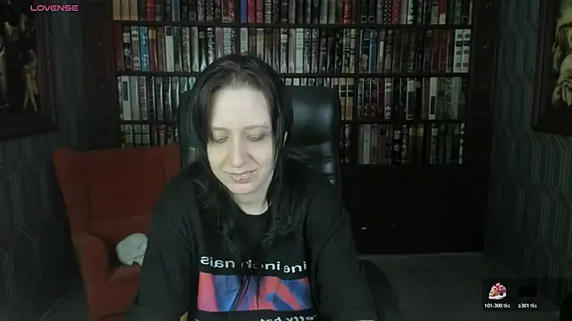 Snapshot of Medusa__Gorgona chatting on 11/09/25, 10:57 Medusa Gorgona online show from 11/09/25, 10:57