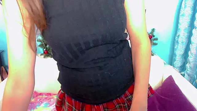 Snapshot of LindaaLu chatting on 01/15/25, 04:36 LindaaLu online show from 01/15/25, 04:36