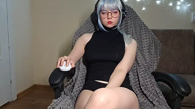 Snapshot of DanaWard chatting on 01/08/25, 06:31 DanaWard online show from 01/08/25, 06:31