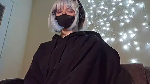 Snapshot of DanaWard chatting on 09/10/25, 09:48 DanaWard online show from 09/10/25, 09:48