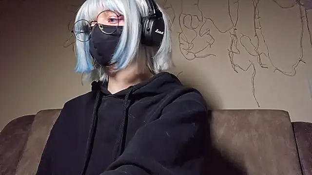 Snapshot of DanaWard chatting on 09/24/25, 09:51 DanaWard online show from 09/24/25, 09:51