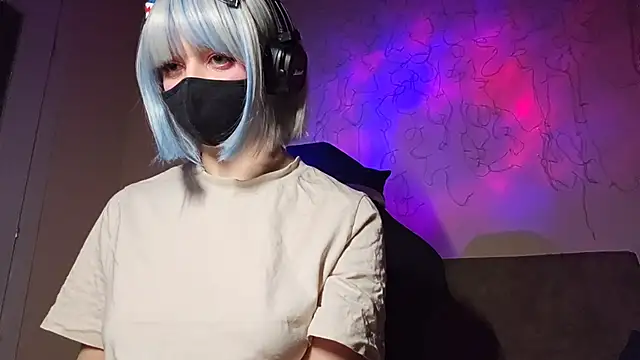 Snapshot of DanaWard chatting on 11/03/25, 10:21 DanaWard online show from 11/03/25, 10:21