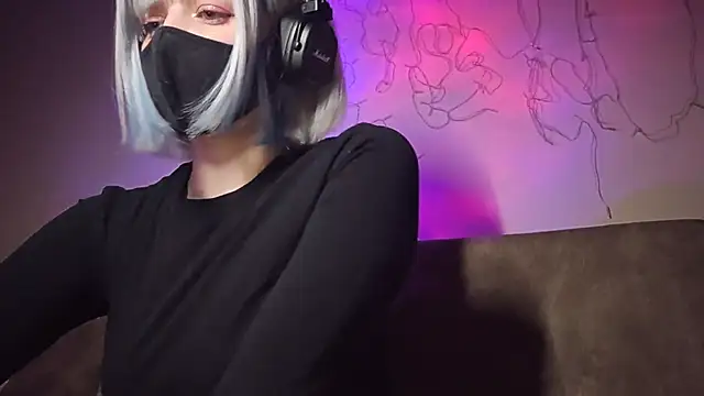 Snapshot of DanaWard chatting on 11/26/25, 10:00 DanaWard online show from 11/26/25, 10:00