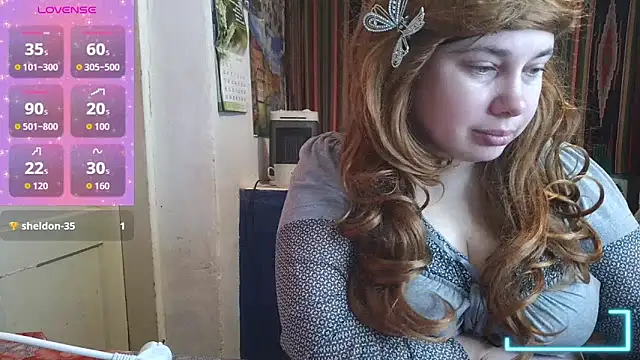 Snapshot of Cora_Maro chatting on 05/14/26, 11:06 Cora Maro online show from 05/14/26, 11:06