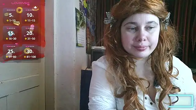 Snapshot of Cora_Maro chatting on 05/15/26, 12:01 Cora Maro online show from 05/15/26, 12:01
