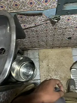 Snapshot of A-mira chatting on 03/06/25, 06:48 A-mira online show from 03/06/25, 06:48