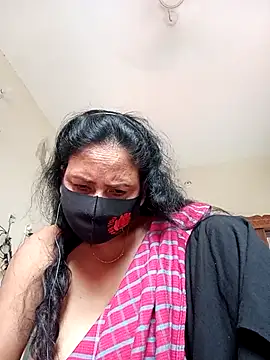 Snapshot of Neha-Roy chatting on 05/05/26, 04:53 Neha-Roy online show from 05/05/26, 04:53