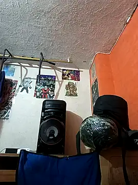 Snapshot of Mich_Stev9524 chatting on 12/21/25, 01:46 Mich Stev9524 online show from 12/21/25, 01:46