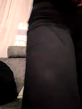 DakotaHoland online show from 11/07/25, 04:01